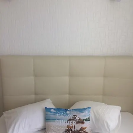 Casa Lacul Sarat Guest house
